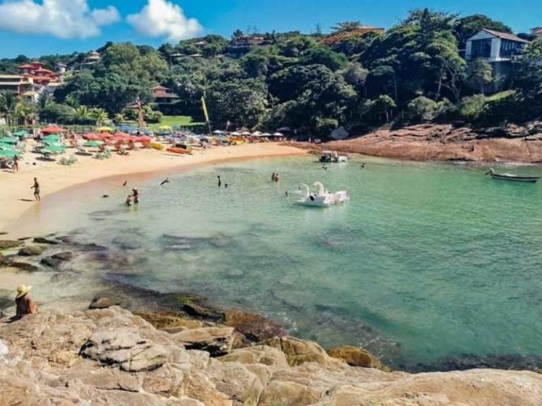 Praia da Ferradurinha